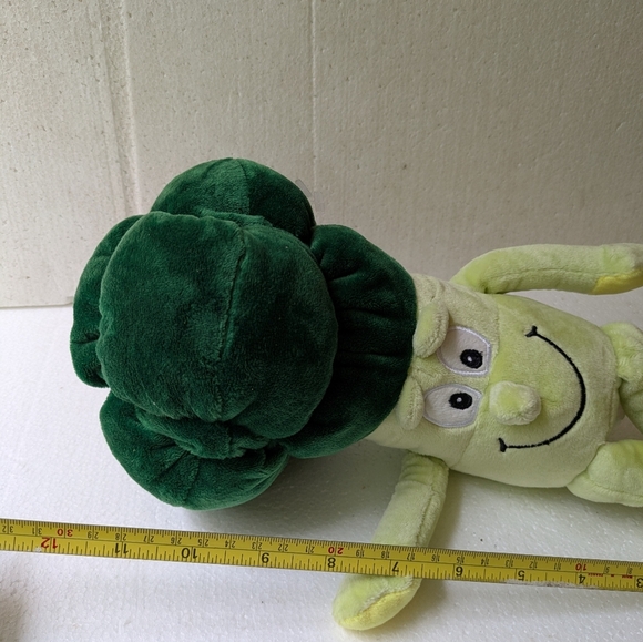 Smiling Green Plush Broccoli Stuffed Toy - Picture 5 of 5